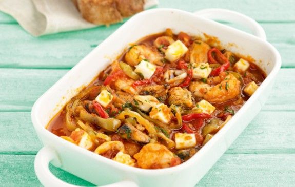 saganaki-me-piperies-anoigma
