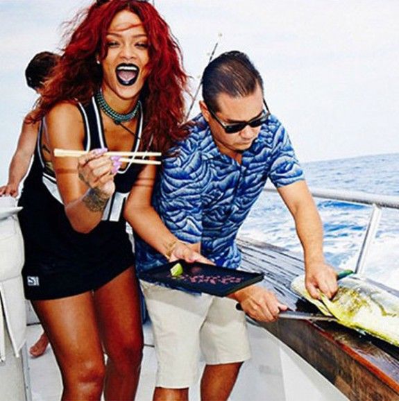 rihanna3_ANOIGMA