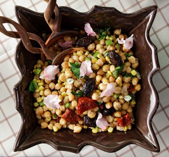 salata-me-revithia