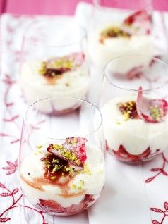 MOUSSE-TRIANTAFYLLO
