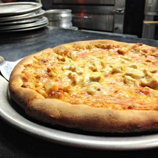 anoigma-pizza