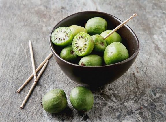 kiwi berries_anoigma