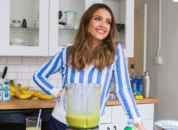 jessica-alba-facebook