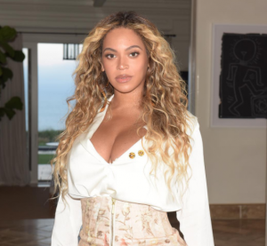 queen b
