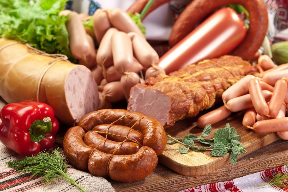 26924991 – variety of sausage products. close-up shot.