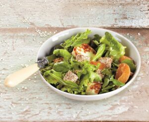 salata me pasteli