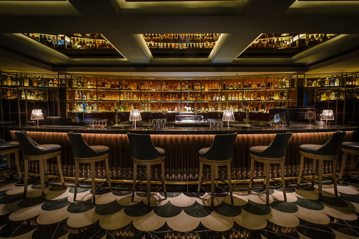 20181115183414_Regent-Singapore,-A-Four-Seasons-Hotel_Manhattan_Interior-7