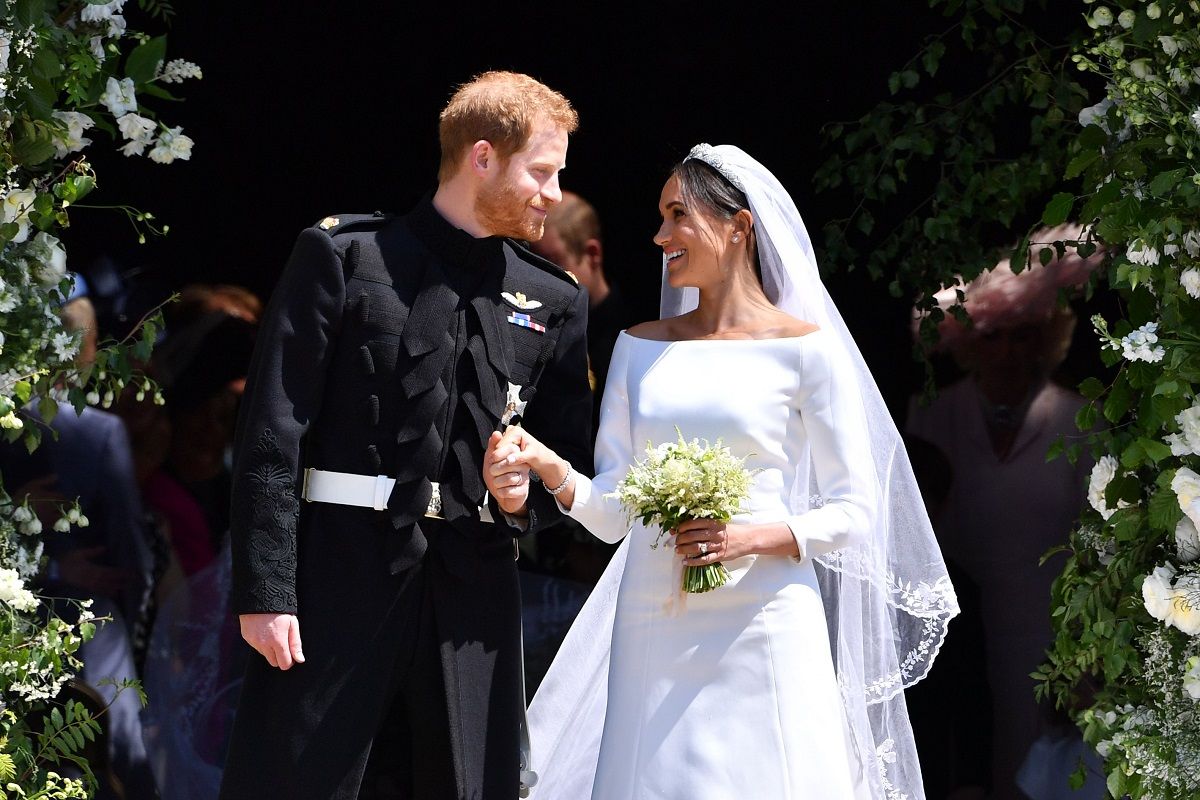 20190108182407_harryandmeghanmoment
