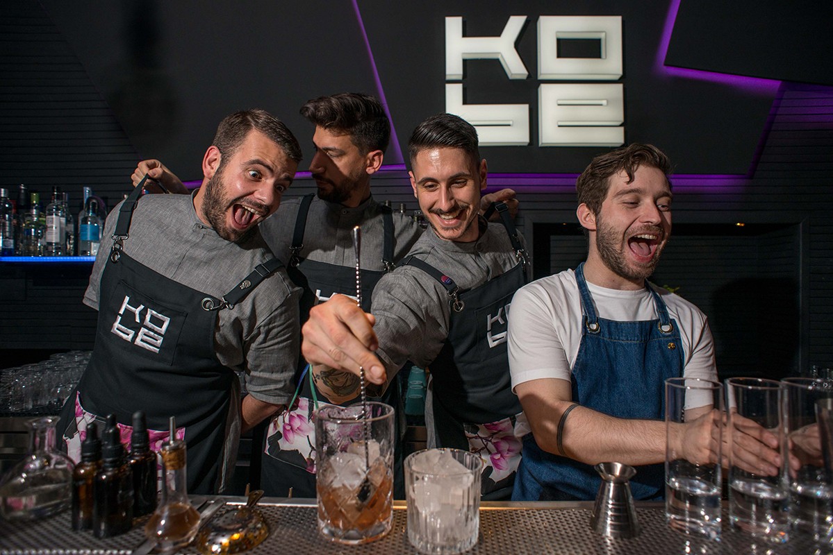 bar-engage-1008