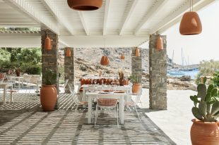 monastiri-paros-1