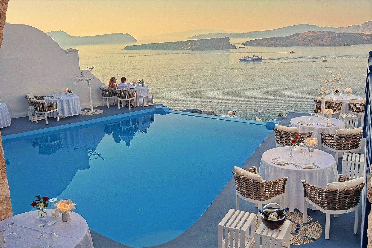 Alali restaurant in Santorini