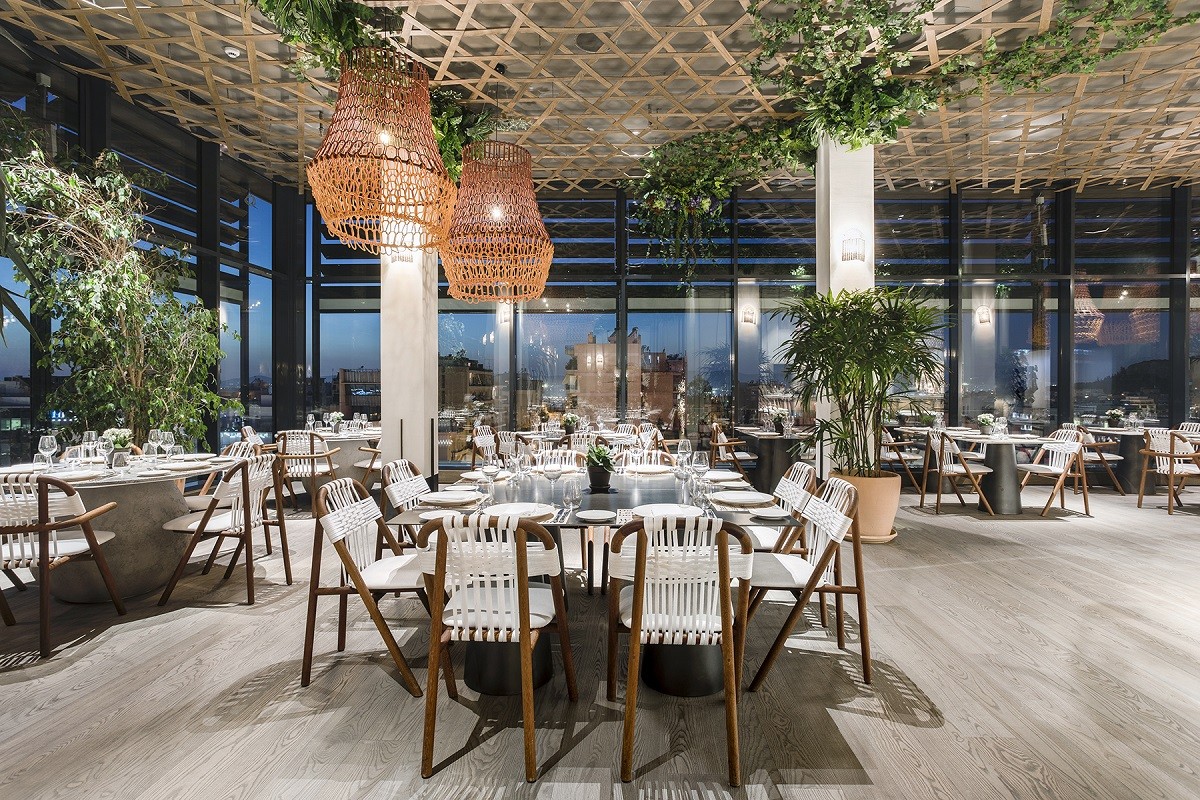 THE GRAND BY INTERNI