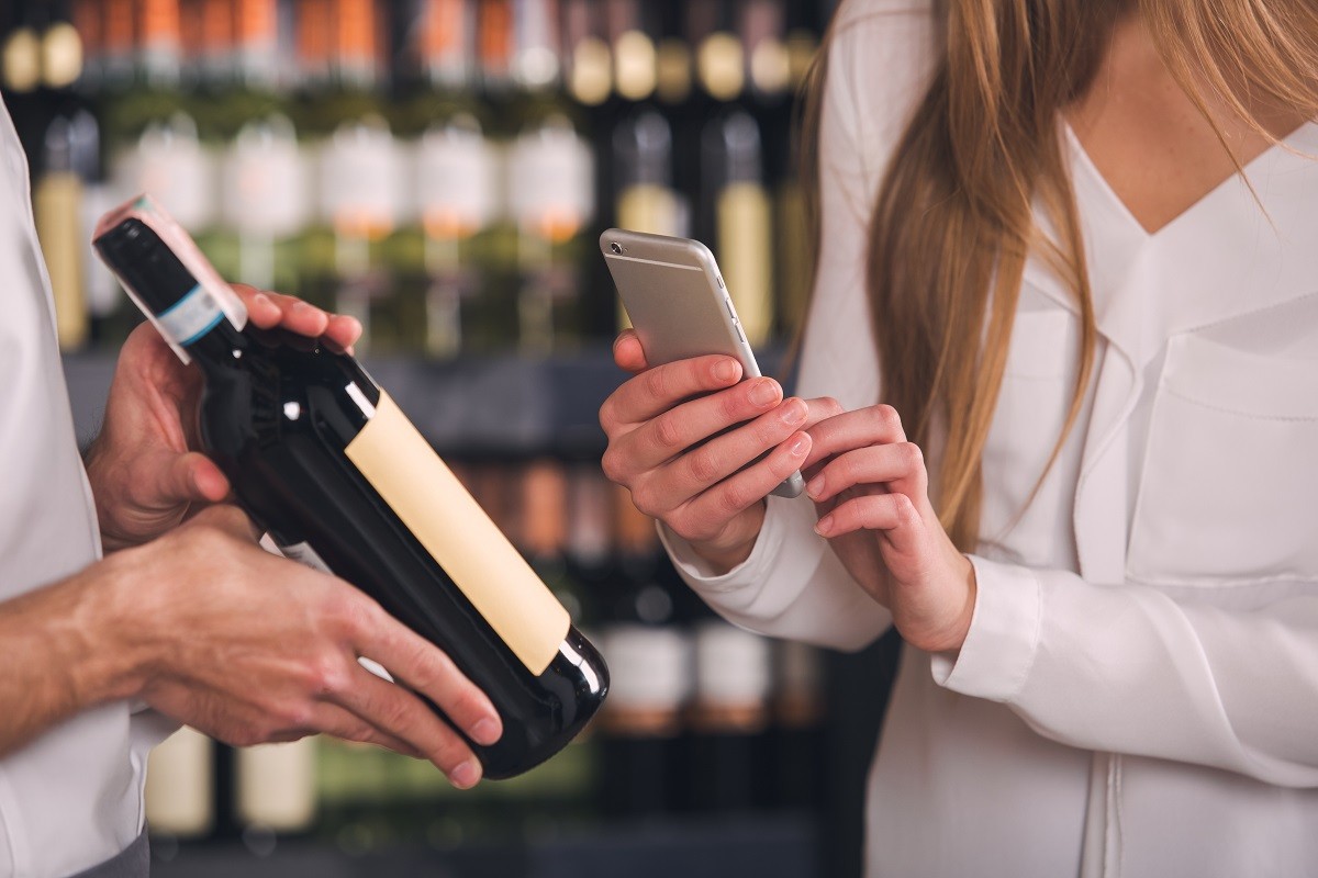 Somellier Wine Business Alcohol Drink Store Concept