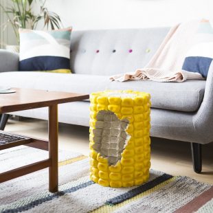 Giant_Corn_Cob_Stool