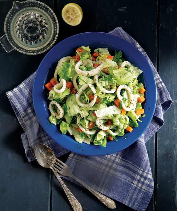 salata-me-iceberg