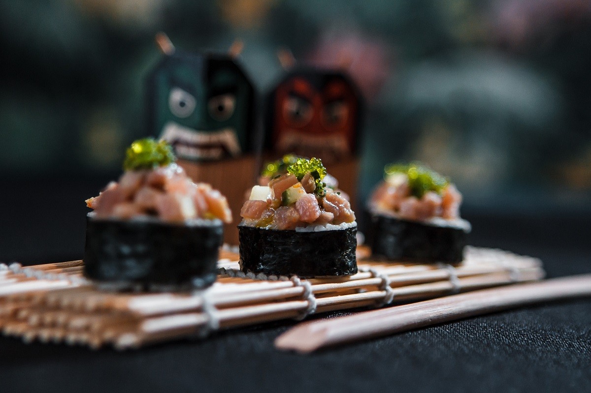 tuna roll