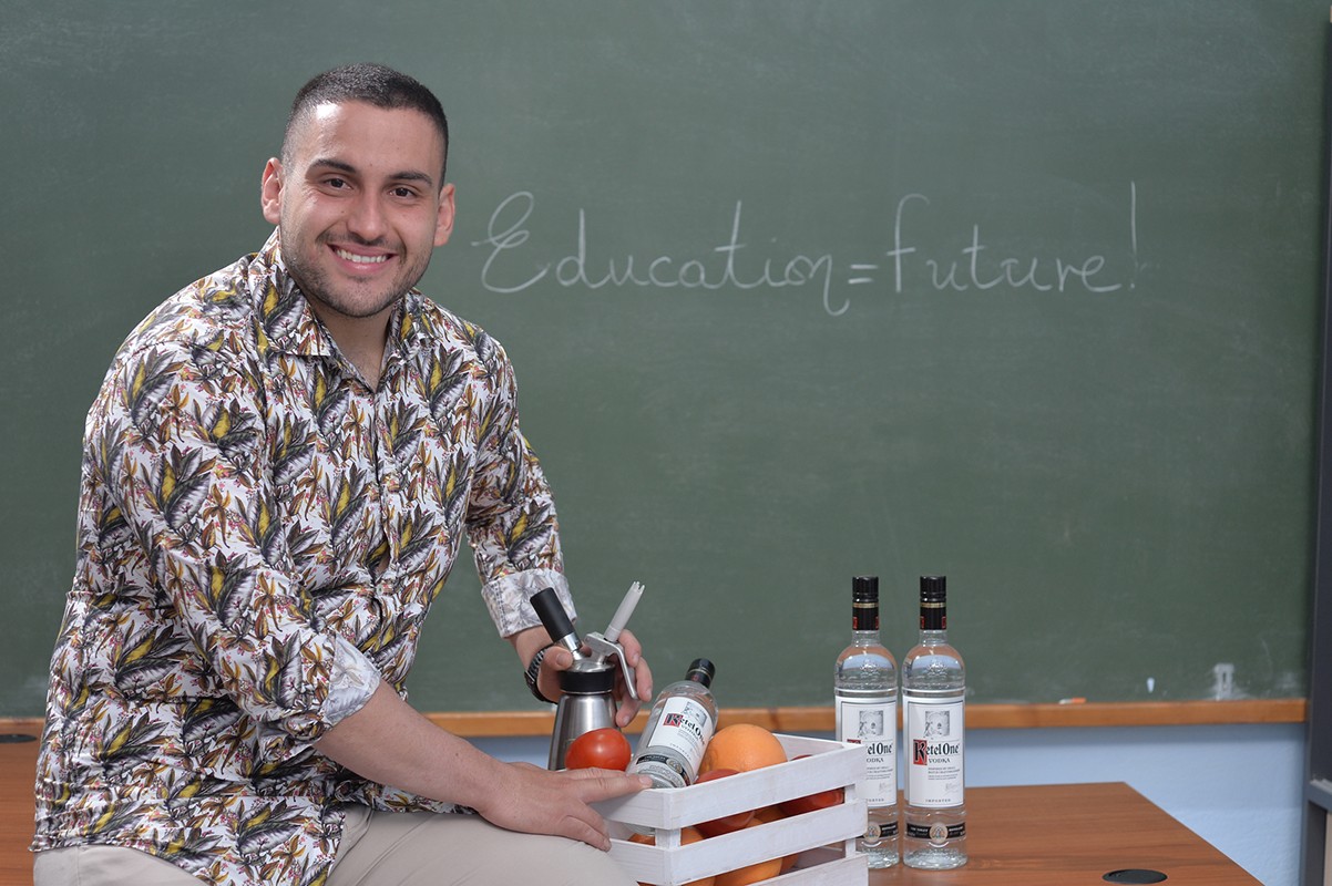 GREEK WORLD CLASS BARTENDER OF THE YEAR 2021_NIKOS GINARGIROS_2