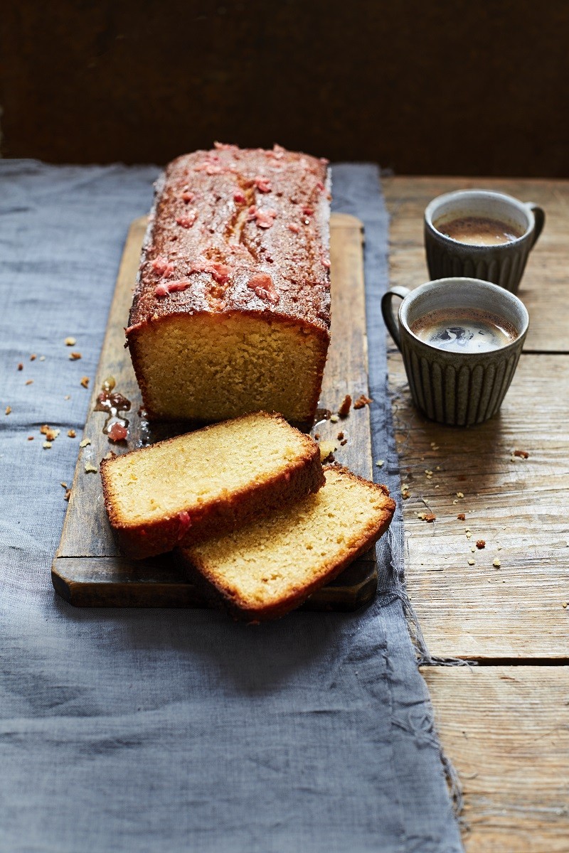 grapefruit drizzle cake