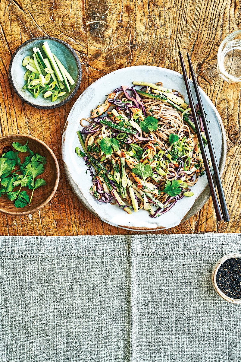 salataNOODLES