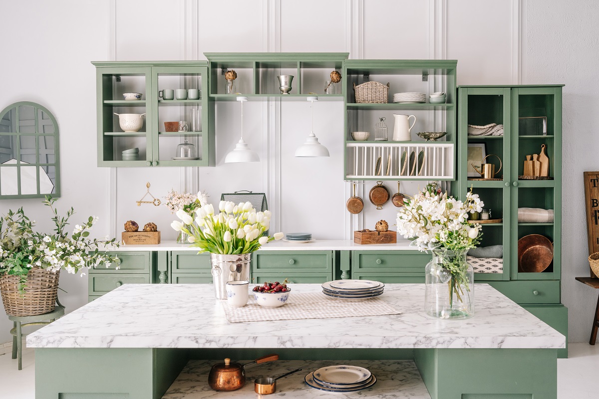 Spacious,Kitchen,With,Vintage,Design,,Counter,With,Marble,Top,And