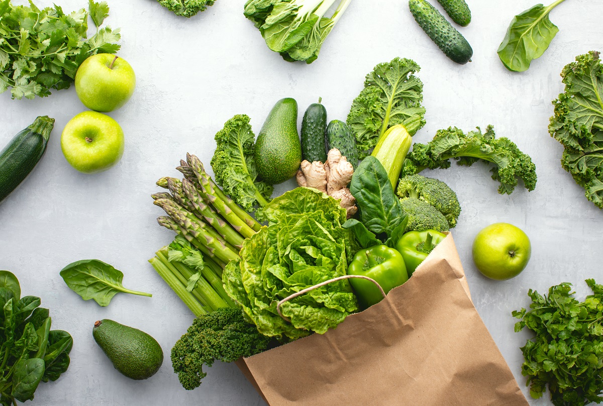 Green,Vegetables,In,A,Paper,Shopping,Bag,,Top-down,View,,Sustainable