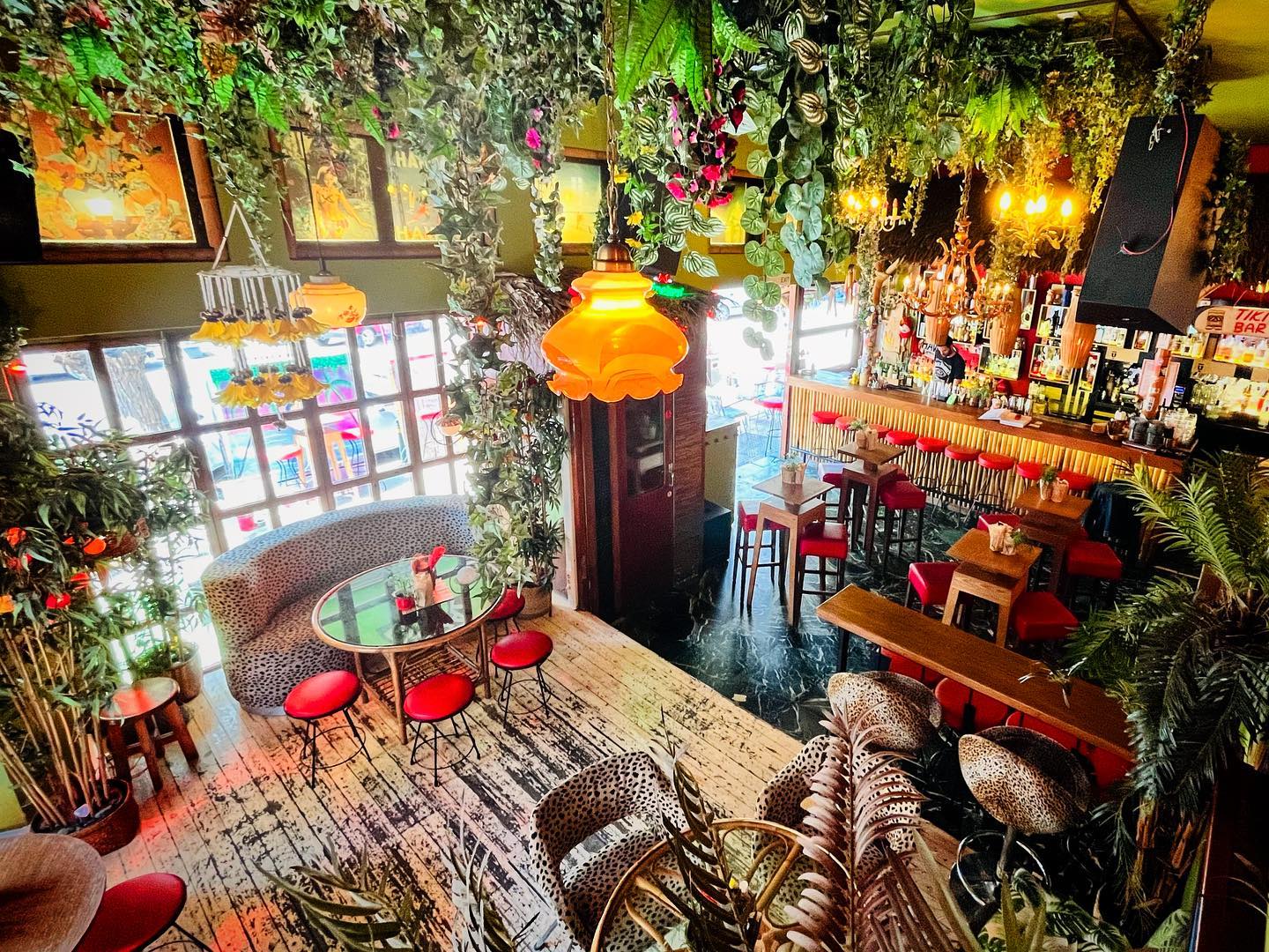 tiki bar athens 6