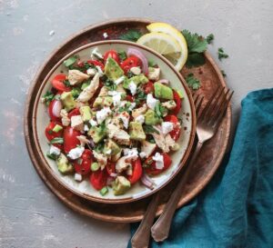 KEDRIKI_Salata-avocado-feta-kotopoulo