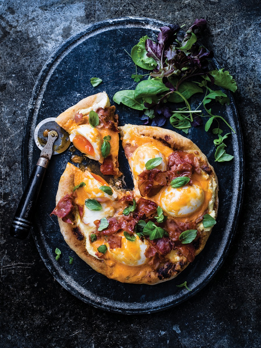 Eggs_benedict_Pizza