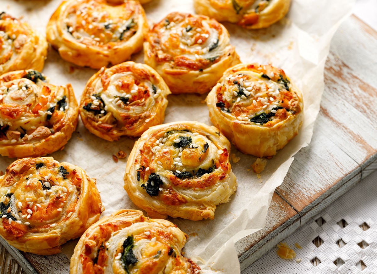 French,Puff,Pastry,Pinwheels,Stuffed,With,Salmon,,Cheese,And,Spinach