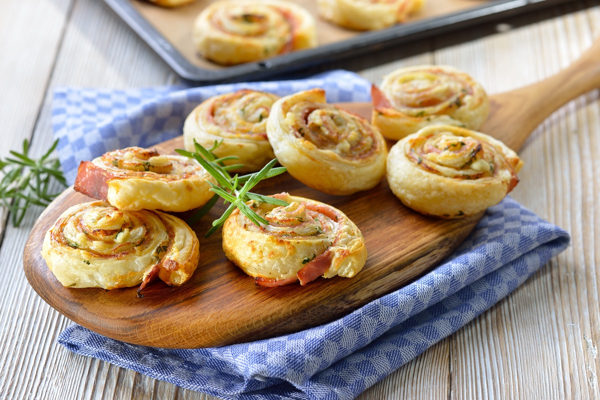 Baked,Hearty,Puff,Pastry,Rolls,With,Ham,,Cream,Cheese,,Parmesan