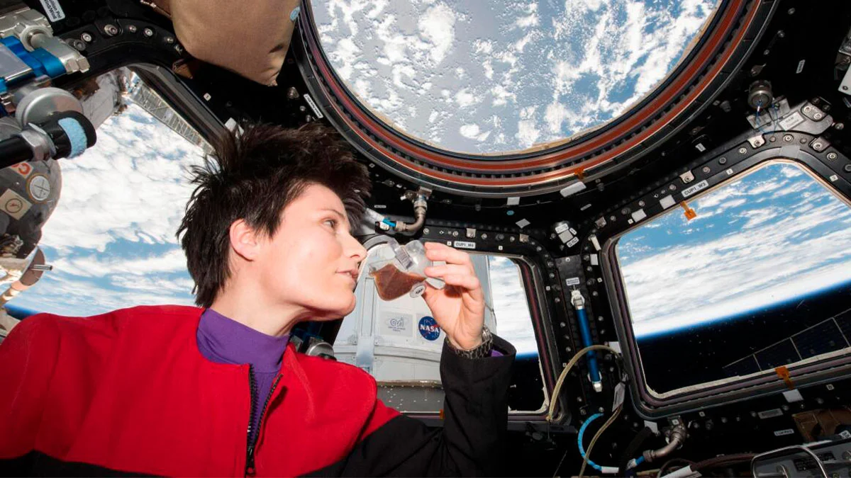 cup-coffe-space