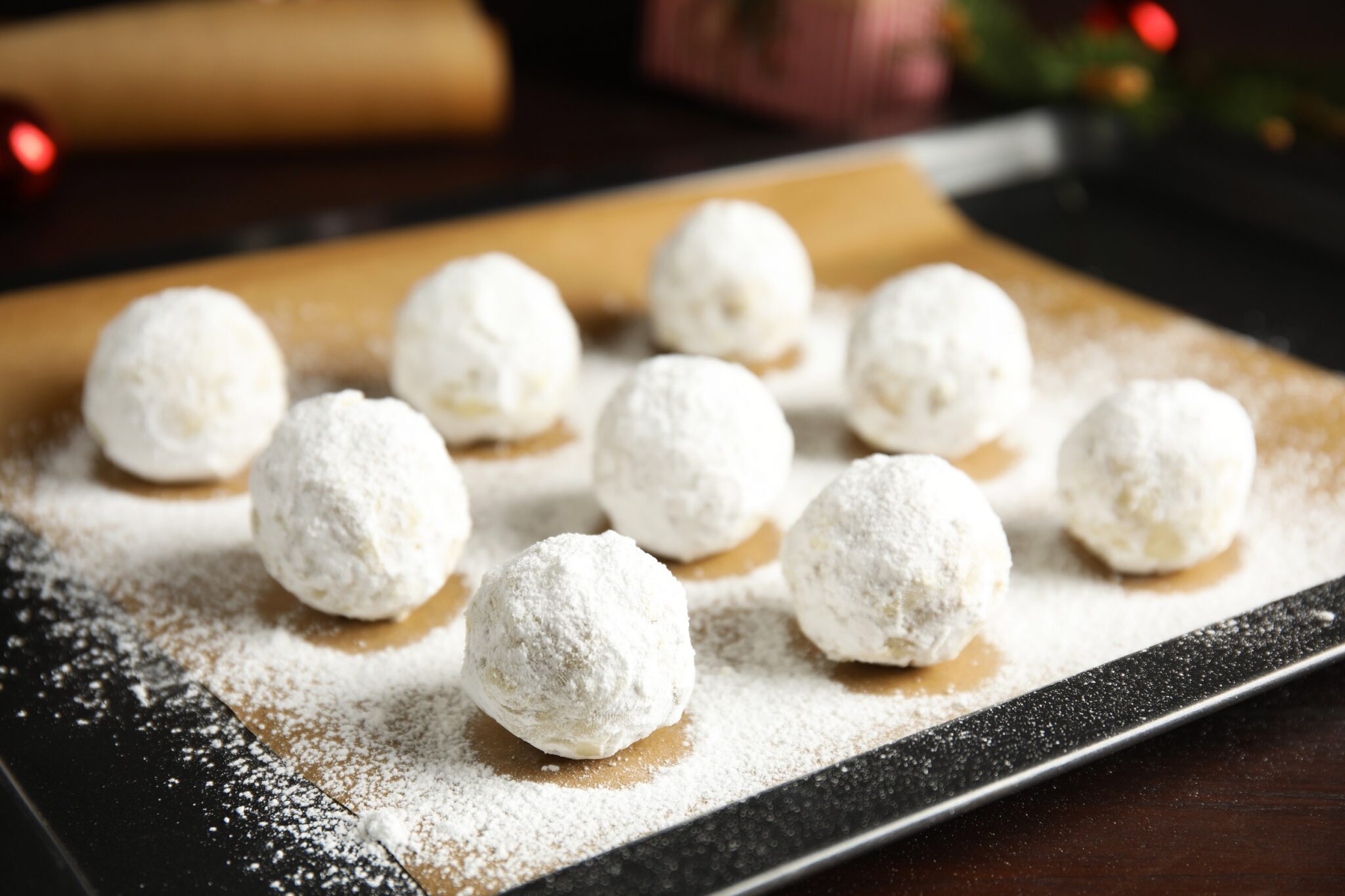 Christmas,Snowball,Cookies,On,Baking,Tray,,Closeup