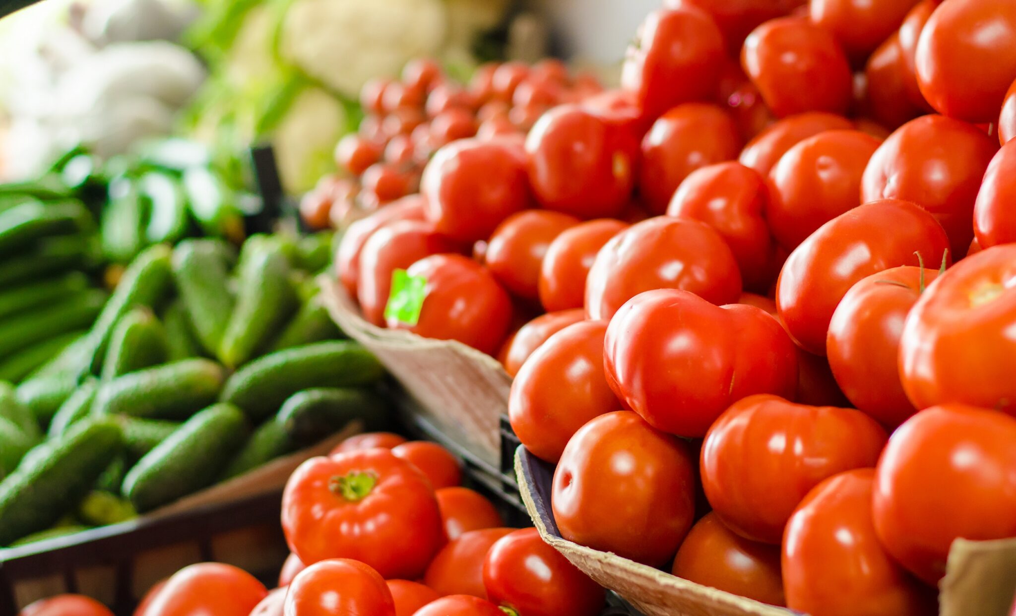 Tomatoes,,Cucumbers