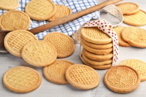 Hand,Stamped,Round,Butter,Cookies,Flavored,By,Fresh,Vanilla,Seeds