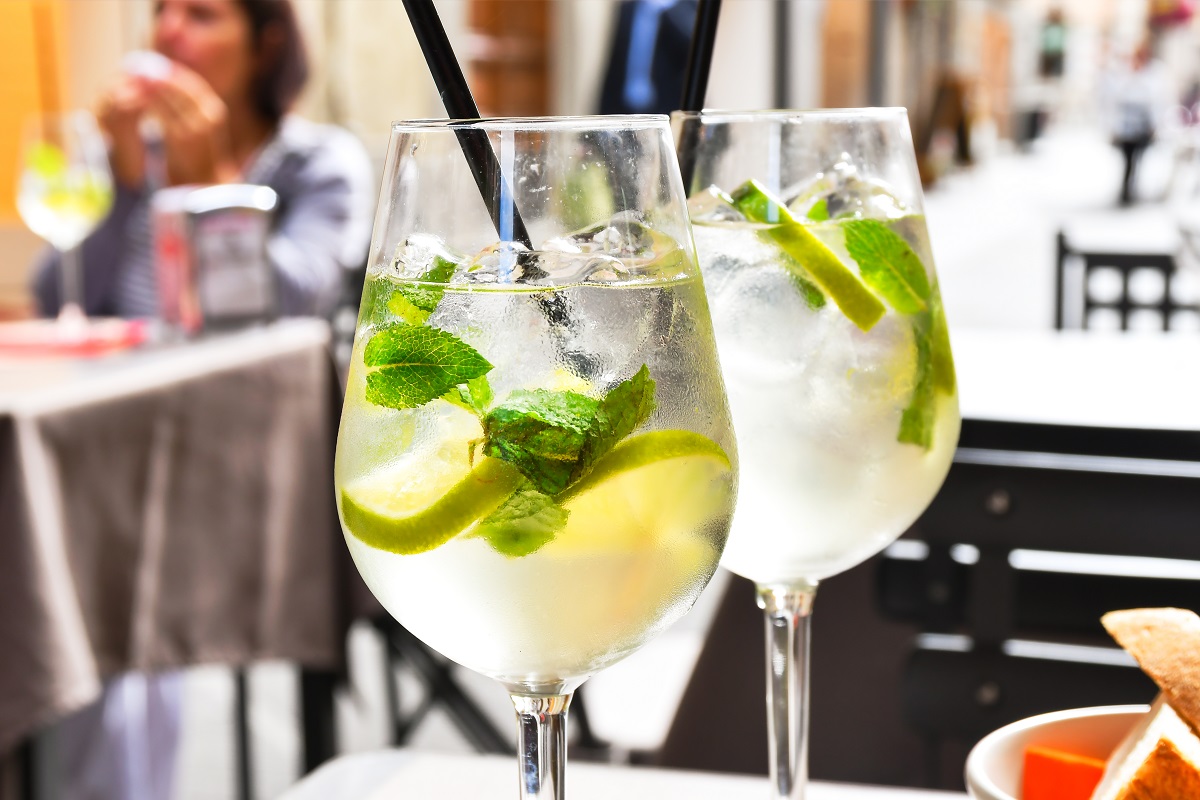 A,Glass,Of,White,Wine,,Prosecco,Or,Citrus,Cocktail,In