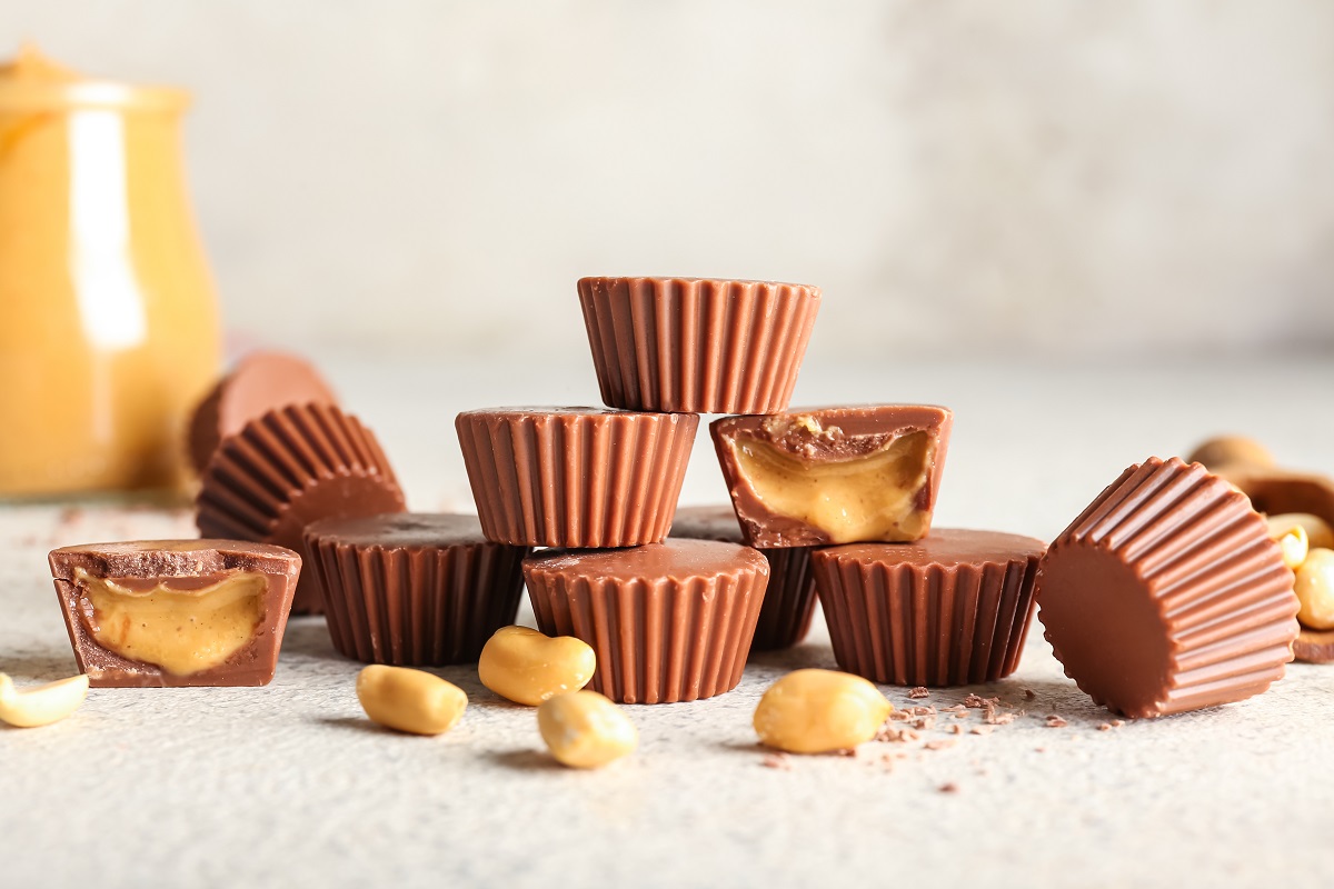 Tasty,Peanut,Butter,Cups,On,Light,Background