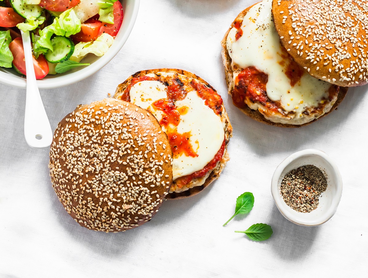 Homemade,Whole,Grain,Bun,,Grilled,Chicken,,Tomato,Sauce,,Mozzarella,Cheese