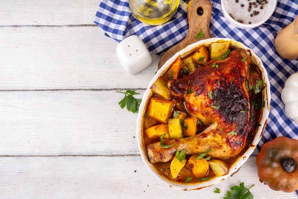 Roasted,Baked,Chicken,Quarter,With,Pumpkin,And,Potato,Stew,,Garlic